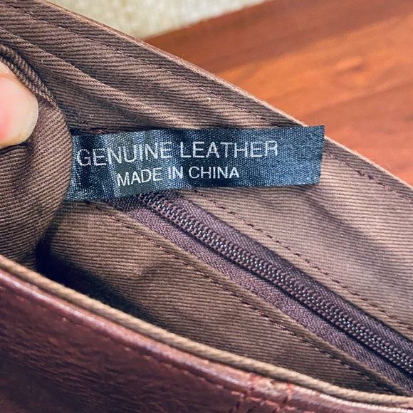 VTG 1990s Fossil Small Brown Pebbled Leather Messenger Bag - Picture 10 of 16